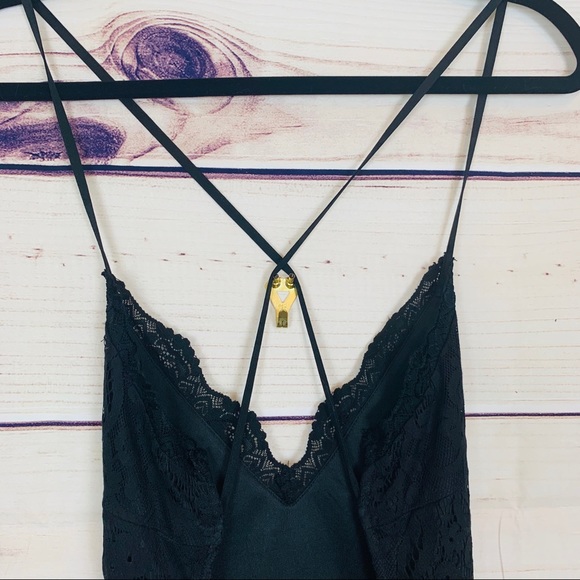 Tobi MILA BLACK LACE PLEATED SKATER DRESS … - Picture 6 of 11